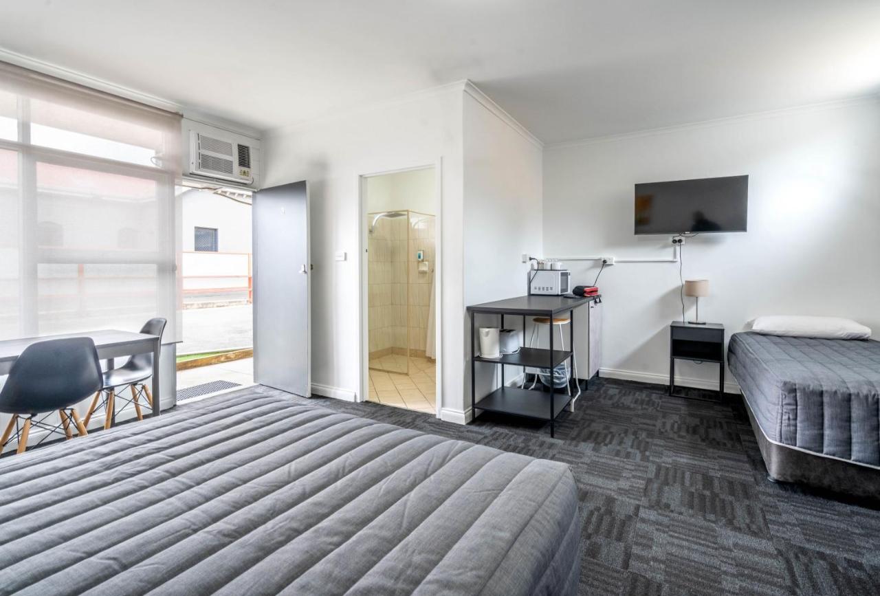City West Motel Аделейд Екстериор снимка